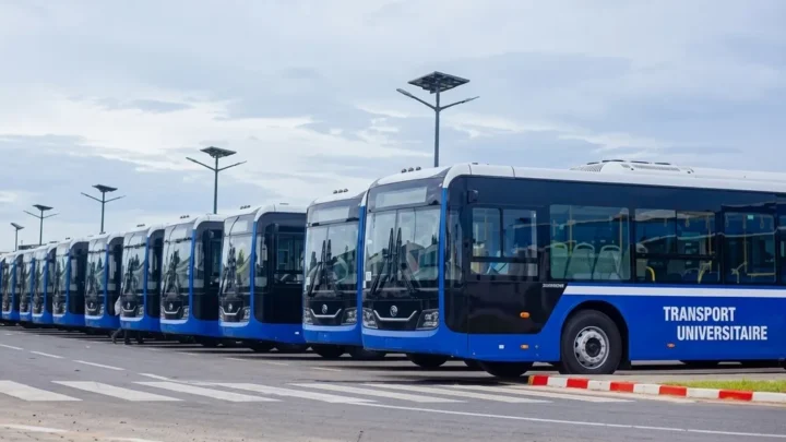 bus universitaires
